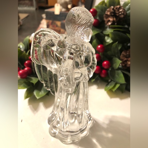 8787 Crystal Clear Angel Playing Harp Taper Candle Holder - Picture 5 of 10